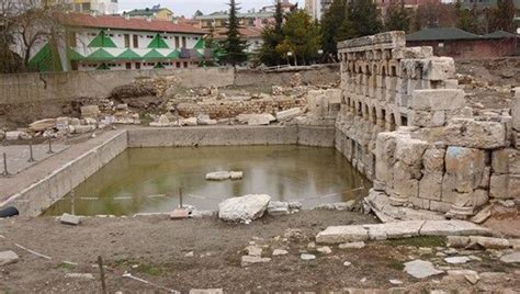 2­ ­b­i­n­ ­y­ı­l­l­ı­k­ ­T­a­r­i­h­i­ ­R­o­m­a­ ­H­a­m­a­m­ı­­n­ı­n­ ­s­u­y­u­ ­ç­e­k­i­l­d­i­
